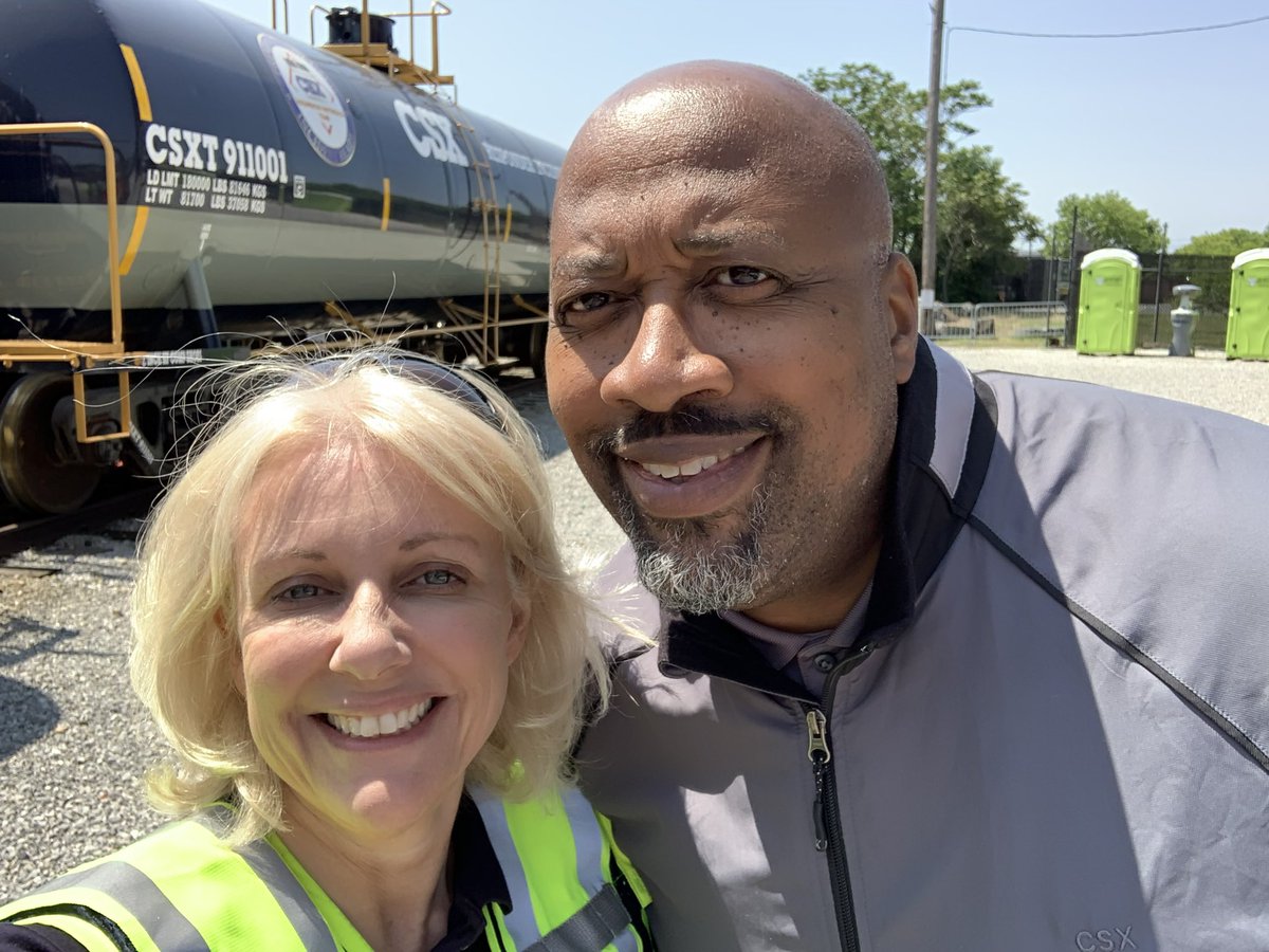 JenniferHomendy's tweet photo. A big thanks to @CSX for having us out to the @BORRM for a look at some wheel sets, car inspections, and top fittings. Shout out to my good friend, Patrick Edmond. https://t.co/8XkHpHOuyE