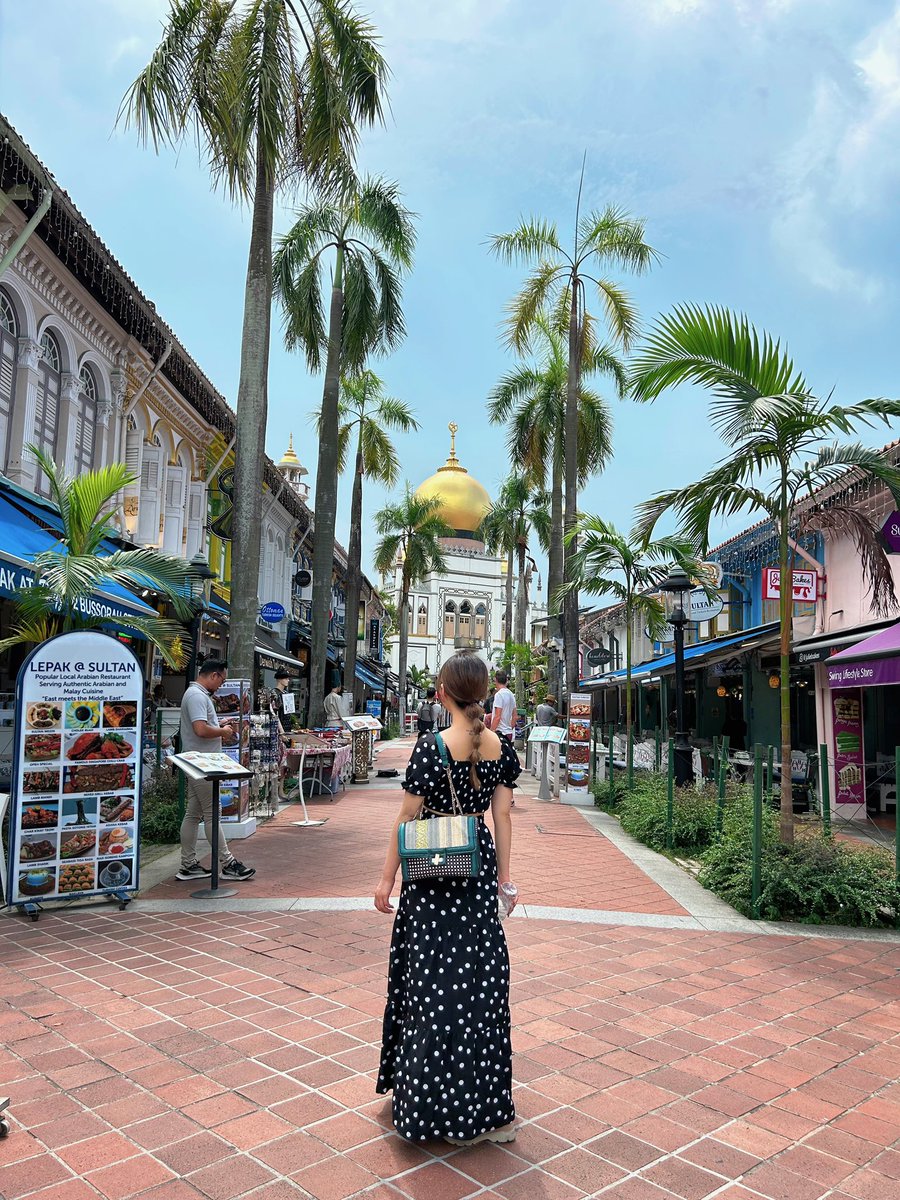 m0526_miley's tweet photo. Singapore🇸🇬 https://t.co/J5CZqHwMIO