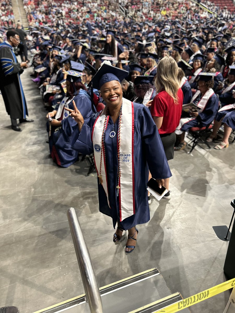 mrs_peebles's tweet photo. Out here graduating and stuff! Congratulations Indy! #uagcgrad23 https://t.co/w6hqE4eGKb