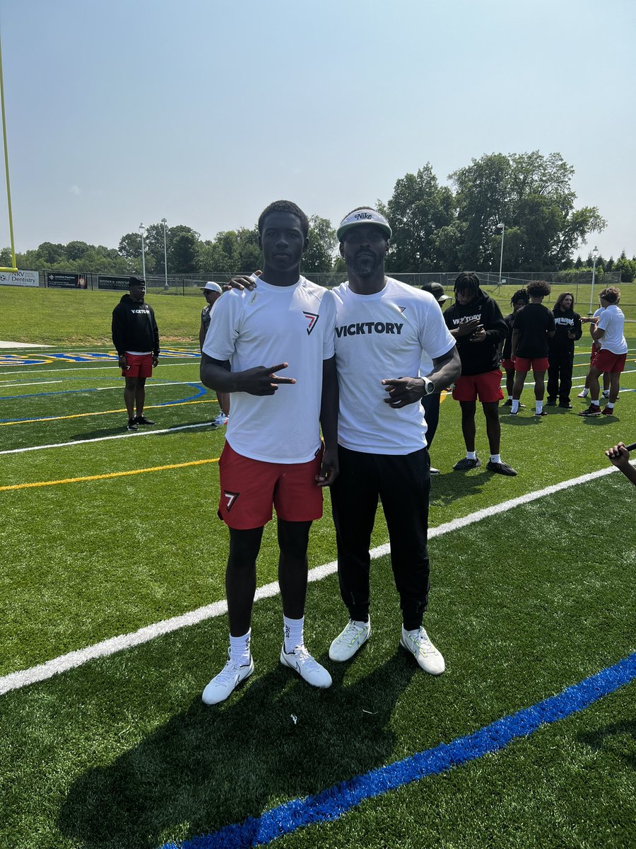 GilmoreHardley's tweet photo. Had a great Weekend at the Micheal Vick Experience! @jgnewland @3GotTheJuice https://t.co/iWaDGuAxD2