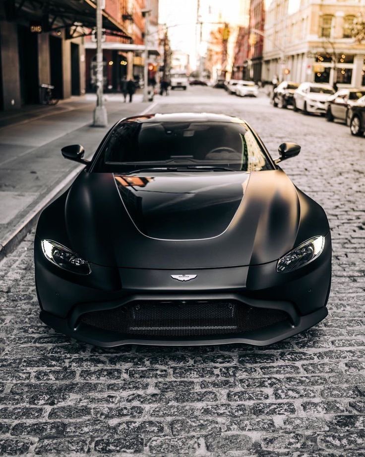 #Cars #LuxuryCars #OurWorld #ThilanW

RT Auto_Porn: insane Aston Martin 🤤