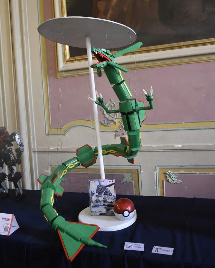 PokemonItalian's tweet photo. #Lego #Rayquaza #Gadget #PokemonItalia #PokemonItalian #PokemonOnline #PokemonOnlineItalia #Pokemon25 #Curiosità https://t.co/9WUUXjL2UN