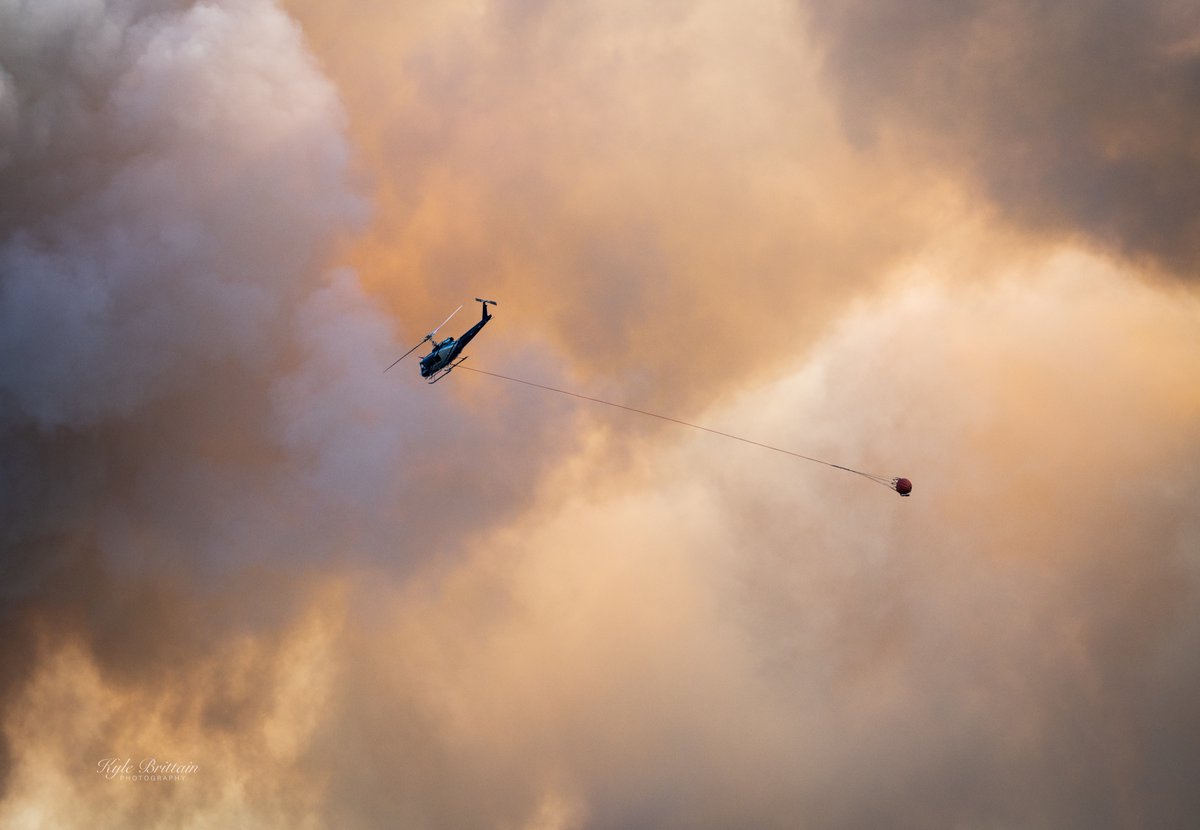 HUGE shoutout to all wildland fire crews from Alberta, out-of-province, out-of-country, and our military...

You're doing an OUTSTANDING job out there in a very challenging season.

THANK YOU, on behalf of all Albertans #abfire #ABwildfire