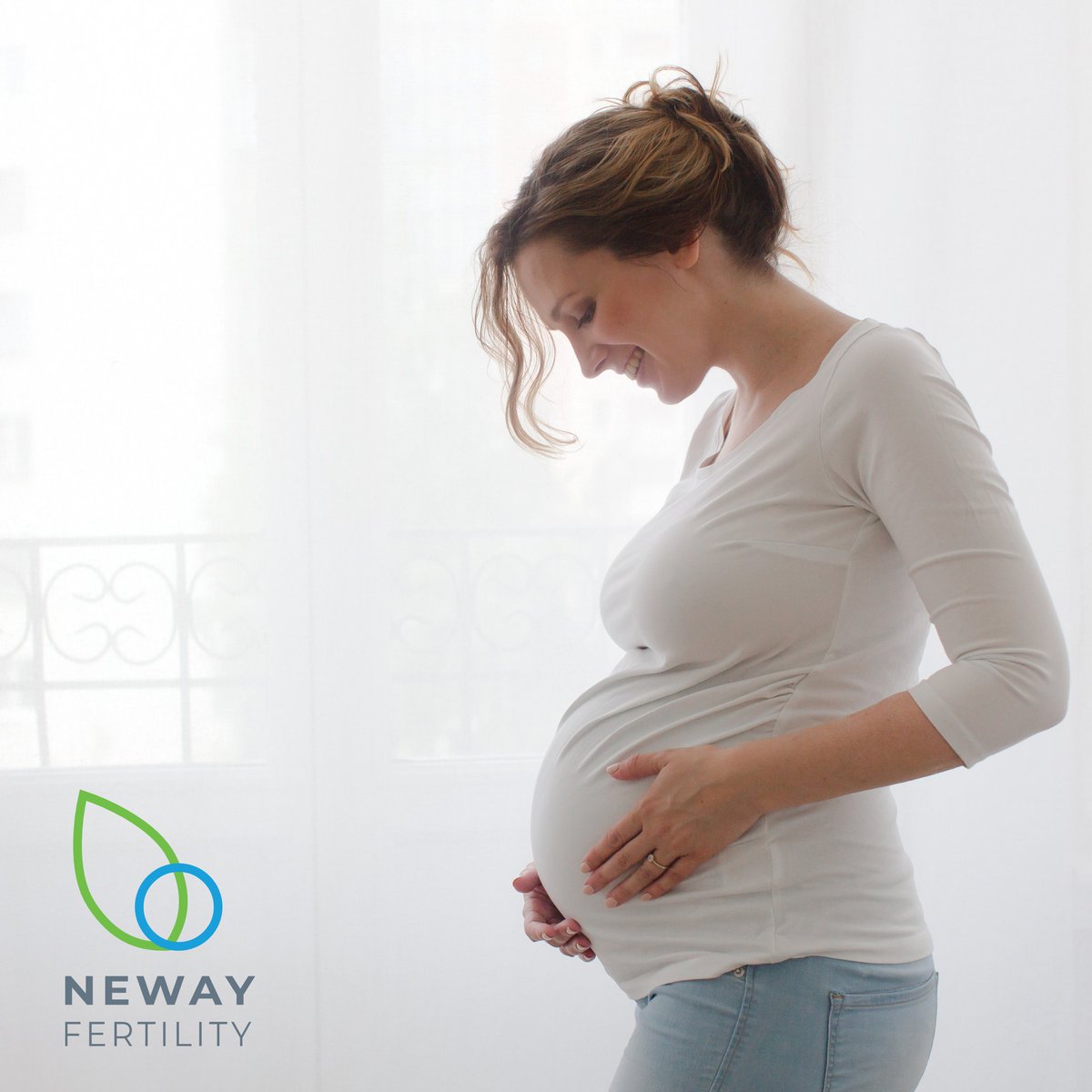 NewayFertility's tweet photo. 🌱More women are having babies well into their 40s due to donor eggs, but you should know the risks involved.
#pregnancy #pregnantafter40 #pregnancyhealth #TTC #fertilityage #fertilityjourney #donoreggs #newayfertility https://t.co/fQiEjKFNx0 https://t.co/yItS7Sl2hx