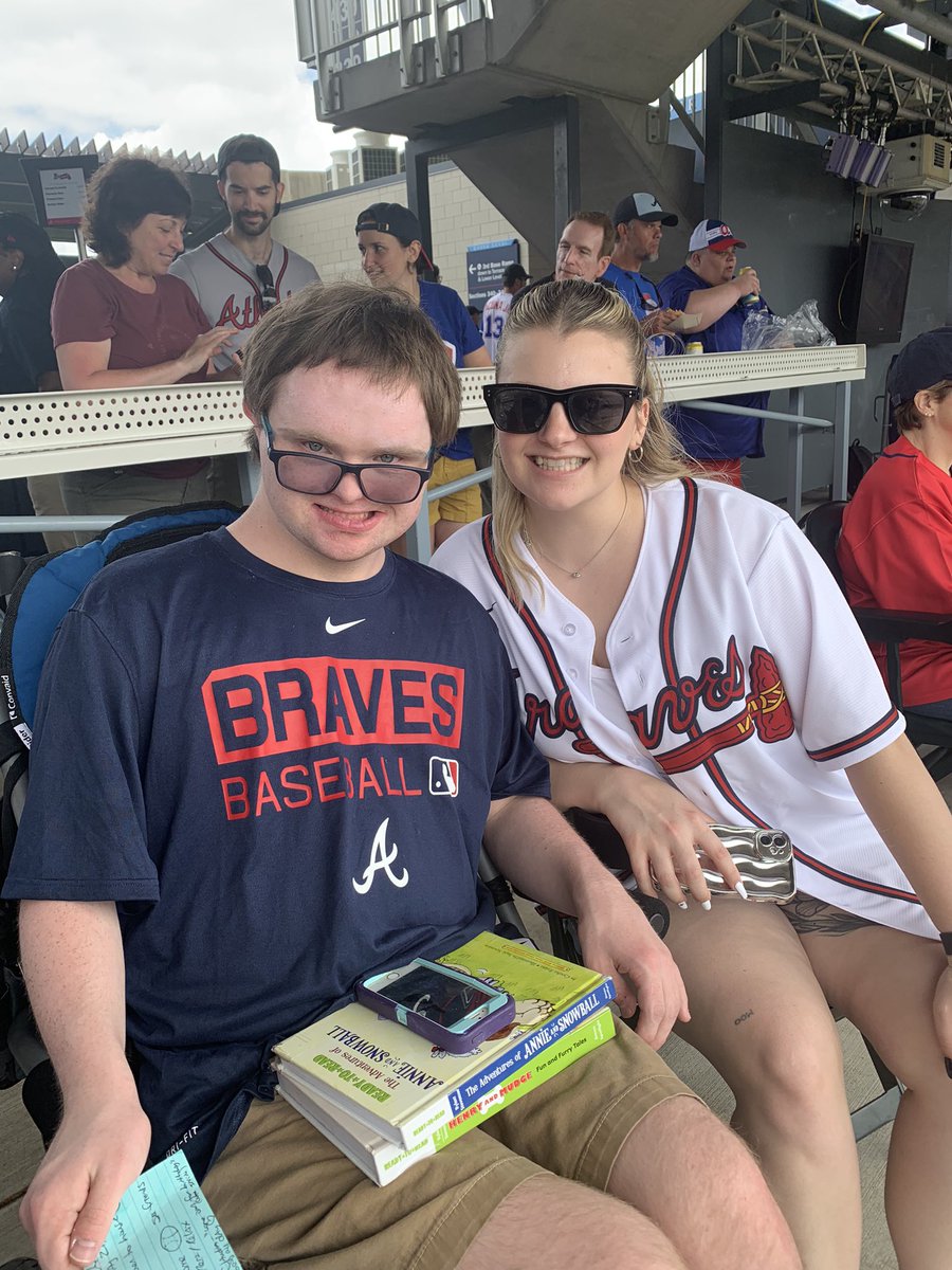 Funday watching <a href="/Braves/">Atlanta Braves</a> baseball with friends and they won!  ⚾️😊💛
#ForTheA  #Braves  #funday  #baseball