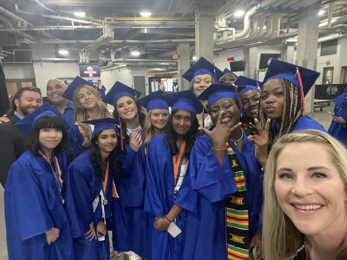 OOHSgirlswrest's tweet photo. Graduation day. A special, sad and exciting time. Our program is so lucky to have so many young women that choose this team to make memories…it was never just about wrestling. #Classof2023 #ElevenStrong #FightForOhio https://t.co/Jdzjev5YkJ