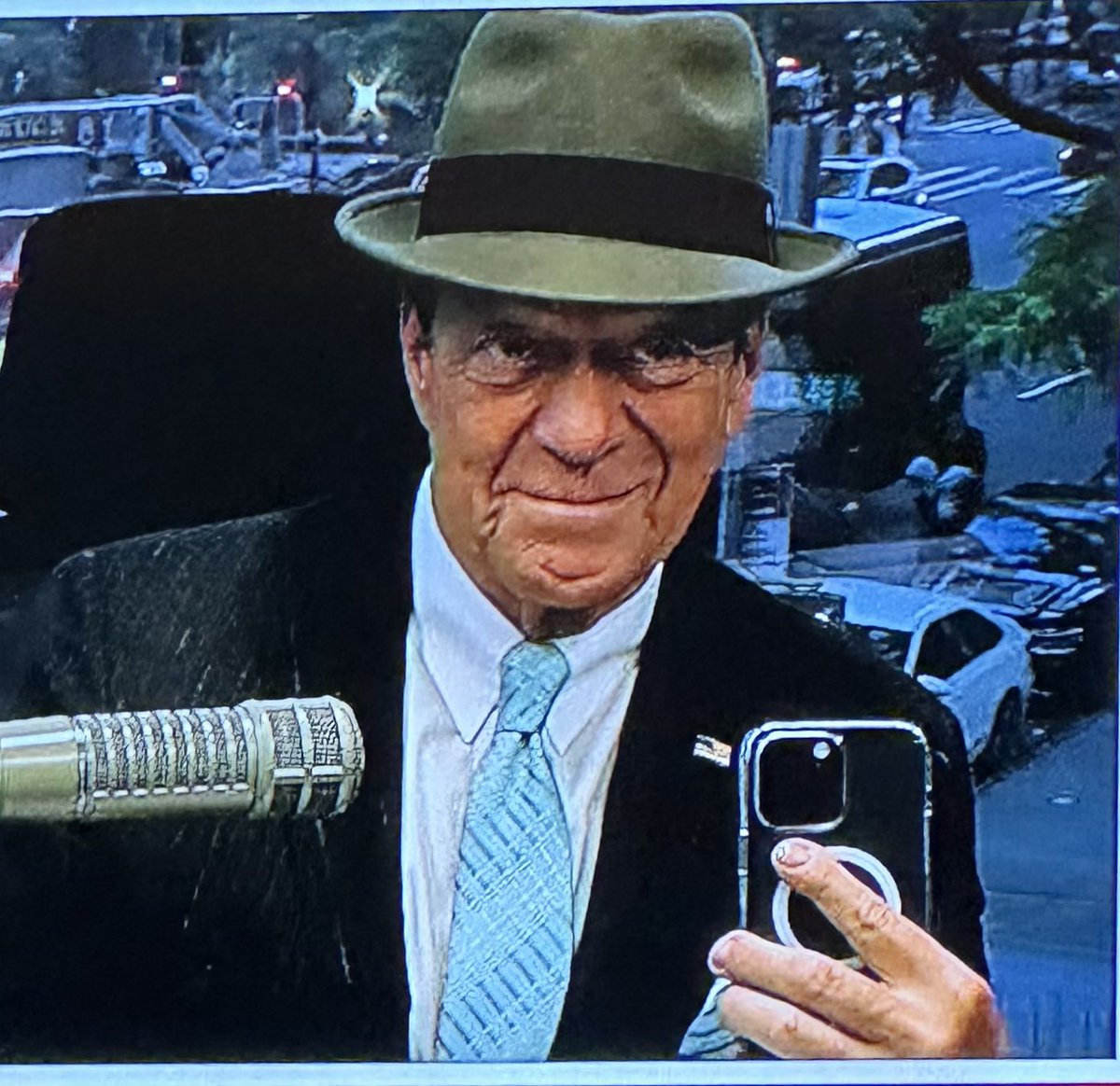 JrzyJoePiscopo's tweet photo. In studio in #NewYorkCity We can’t decide if this look is more #DannyVermin or #MrSinatra 
#OnceBaby ! https://t.co/CHGjUhHgXZ