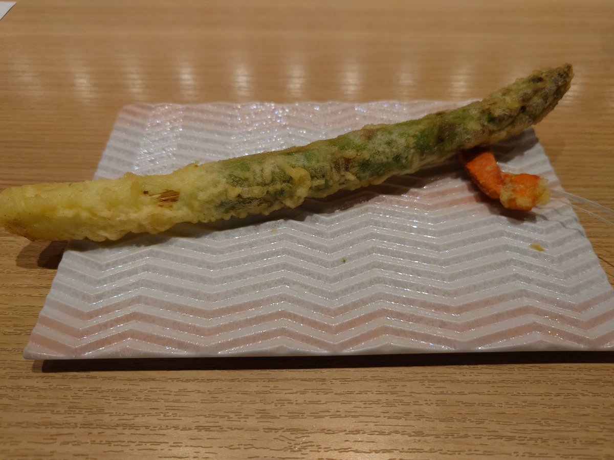 TTTH99802665's tweet photo. 久々に呑んだくれたー🍶
天麩羅ってこんなに美味しいのか🥰 https://t.co/Xz5qXk1o12
