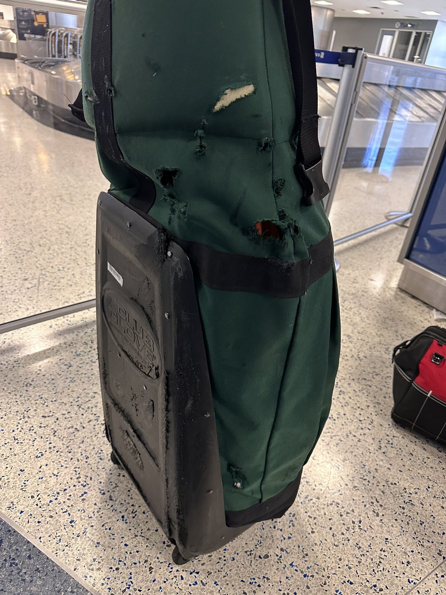 CGandy11's tweet image. I’m convinced someone from @WWE was body slamming my golf bag then released it to the dogs. All 14 clubs destroyed. @united who is working in the bag department. 

I wish I was making this up! 

@trillgolf @NoLayingUp @golf_subpar @danorlovsky7