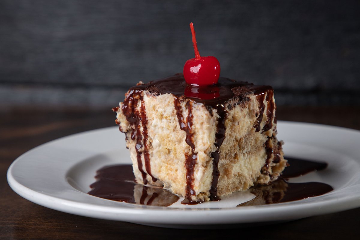 TimFinnegans's tweet photo. Stop what you're doing, it's Bailey's Tiramisu time 😄👏 #TimFinnegansIrishRestaurantAndPub #eeeats https://t.co/2XnaDdU18S