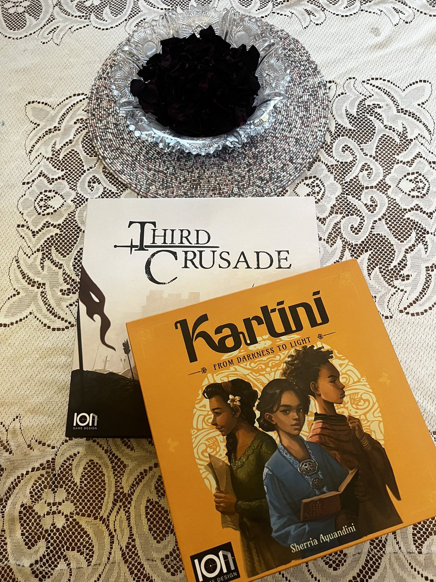 Jess Cassady 🦖 🌻 tweet media