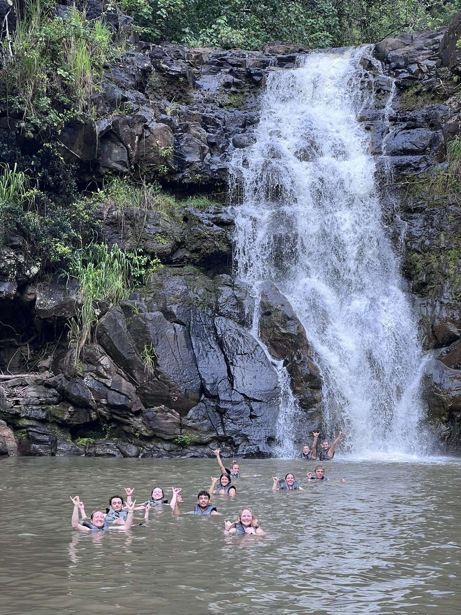 jaysondibble's tweet photo. @HopeCollege #AlohaMayTerm gang spent Saturday volunteering @ @WaimeaValley clearing invasive plants to make room for native species & learning about *malama* (to care for). Mahalo to #WaimeaValley for the bonus rewardβa dip at the #waterfall! ππ€π½π @Hopeoffcampus #Hawaii https://t.co/1J8P65IcuA