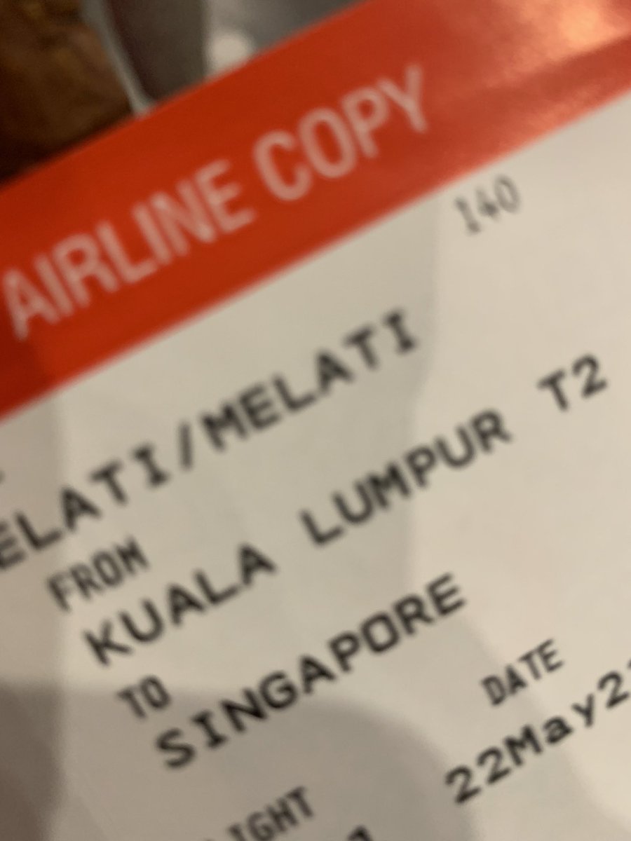 melmelet's tweet photo. #neverstopflying cem pramugari https://t.co/CMhKiBLy1W