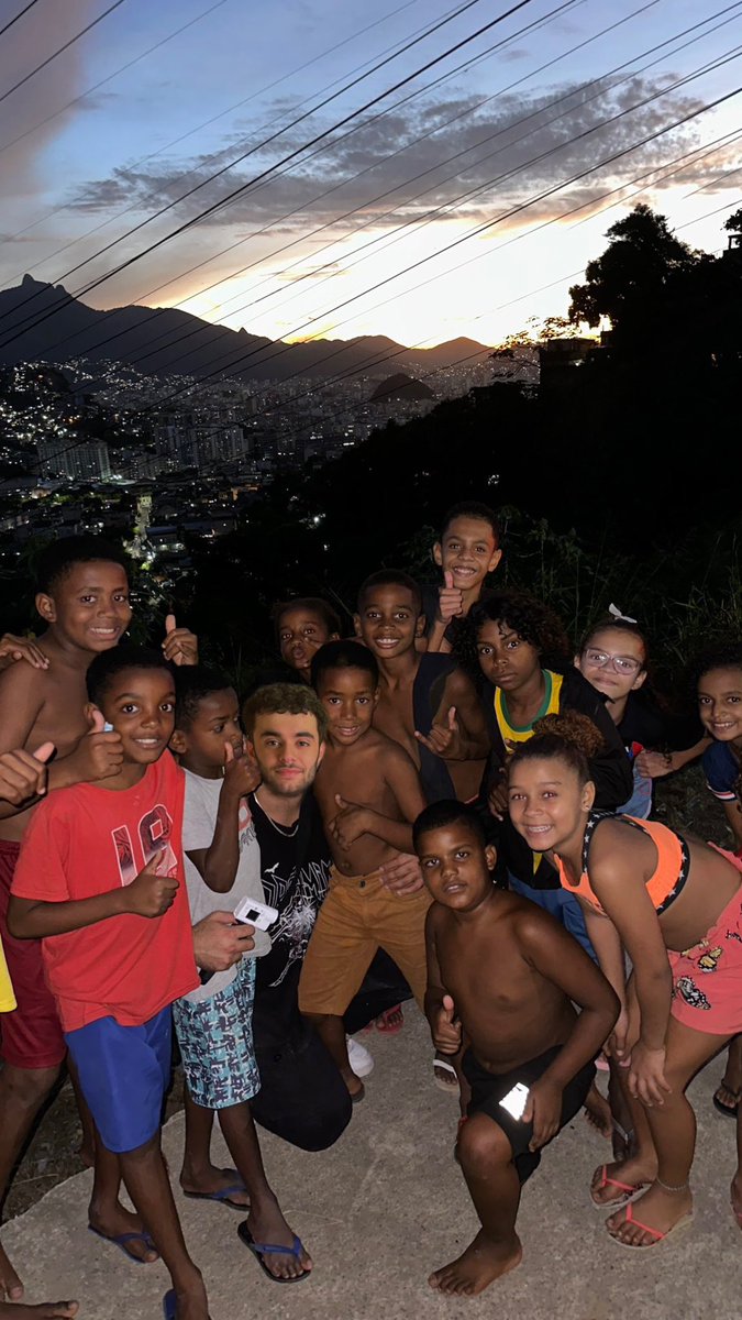 Unbaer 🍿 on Twitter "Deep In the Favelas of Rio De Janeiro 🇧🇷 , I hope