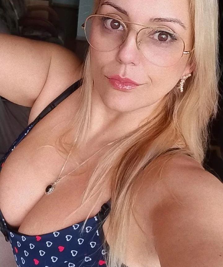 Bella Smith (@bellasm86655267) on Twitter photo 