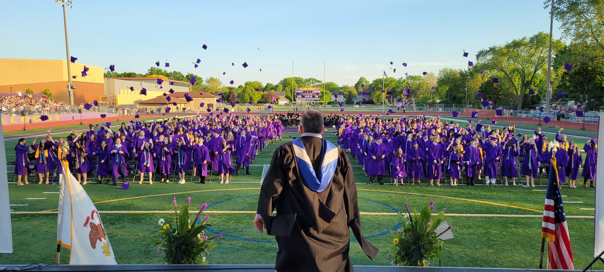 Luarega's tweet photo. Congratulations Wauconda High School Class 2023💜💛 https://t.co/oJTrmfpneq