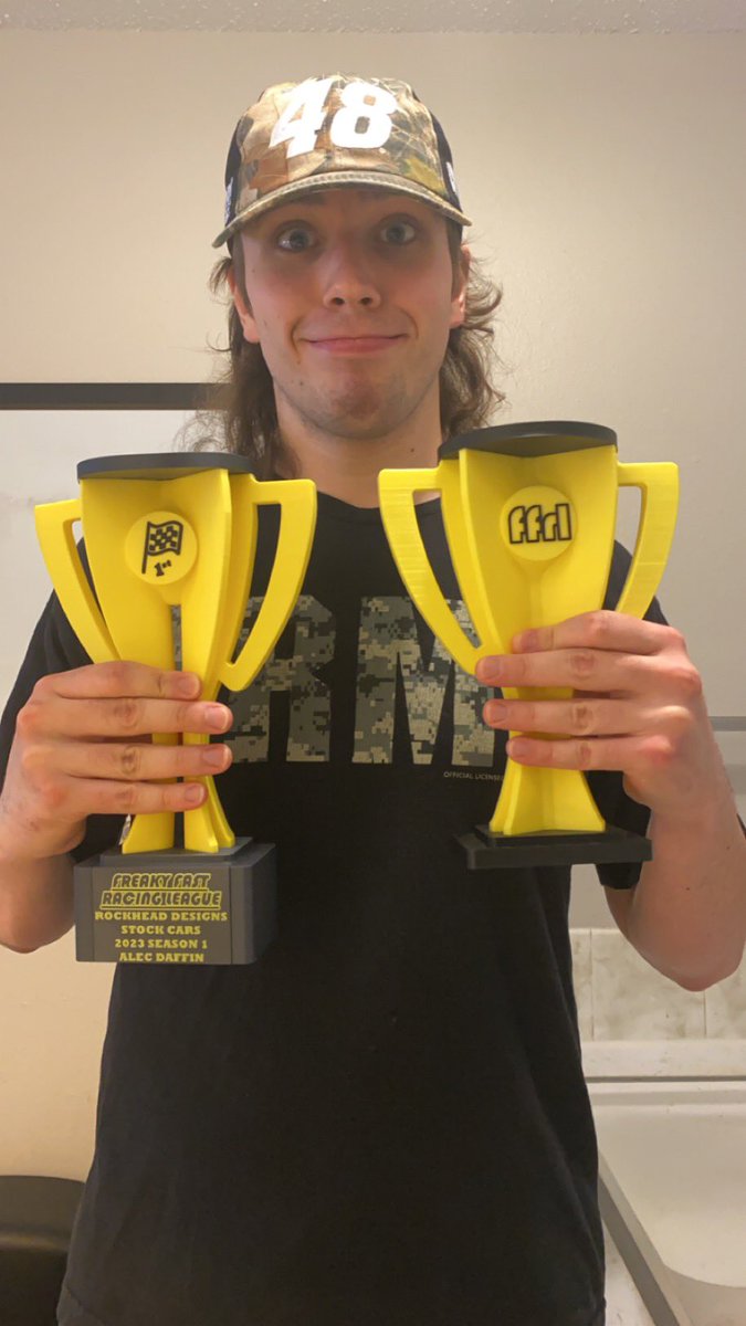 alecdaffin48's tweet photo. Feels like we did this 5 months ago. Well, we got some more hardware in the mail! Thank you to @glitch48 and GMS 3D! #iRacing #leagues #FFRL #GMS3D https://t.co/wqHrjx09kn
