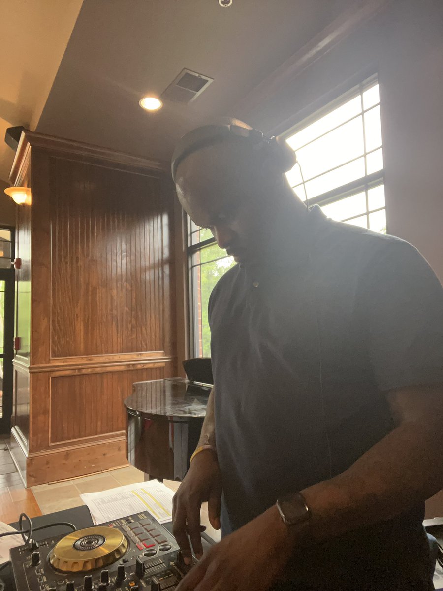 We going in for EOY with <a href="/hcacdst1913/">HCAC Delta Sigma Theta Sorority, Inc</a> we giving out good awards 🌹