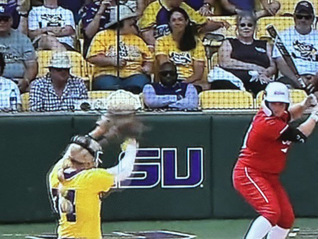 andyt611's tweet photo. Know that this guys day is now ruined might be better than actually beating LSUA&M #geauxcajuns #SupersBound https://t.co/1t4kG4wwYP