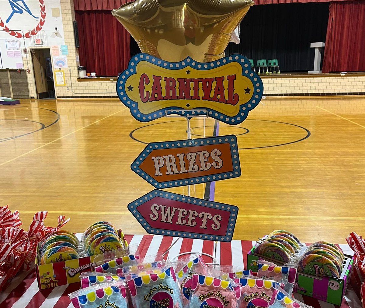 ShreveLIM's tweet photo. 🎡 Carnival Sneak Peek! 🎈 
#thetriwaydifference #myohioclassroom https://t.co/V4j4PgSBFW