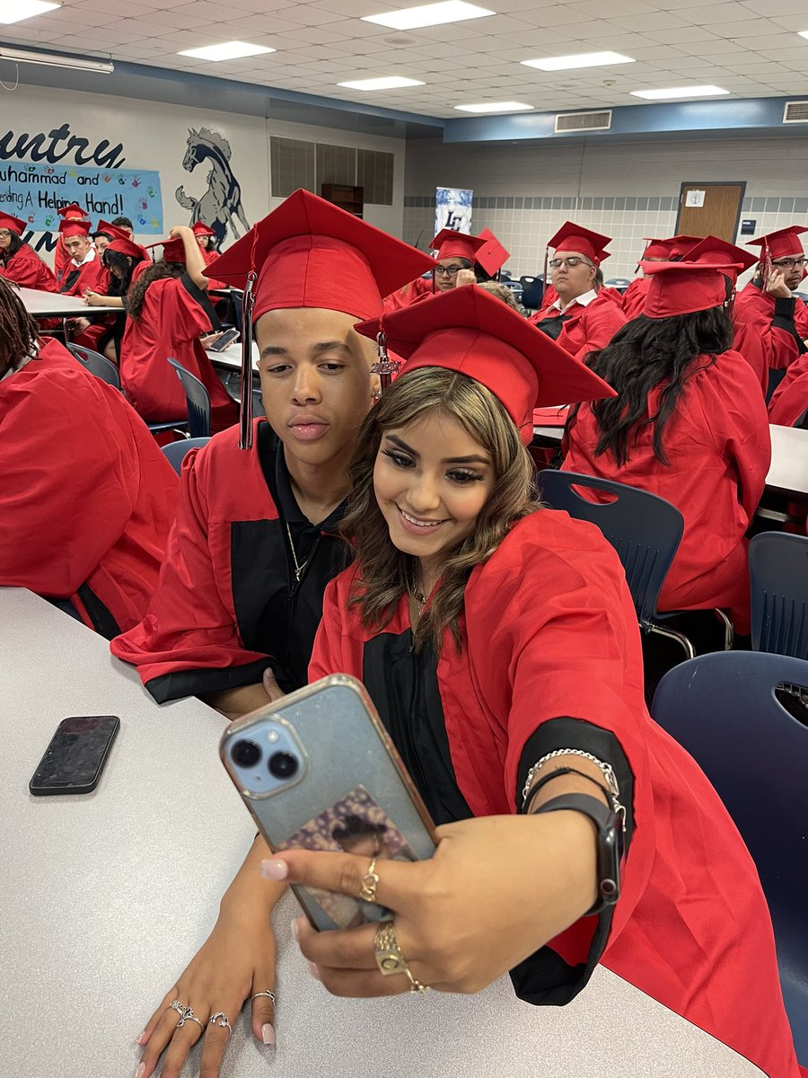Terry_Rangers's tweet photo. We have arrived! Selfie time, TikTok dances and photos with our very own Mr. Roberson! Creating their last memories with their classmates and teachers! #RTimeToShine #LetsRideOut https://t.co/p1triWFcWv