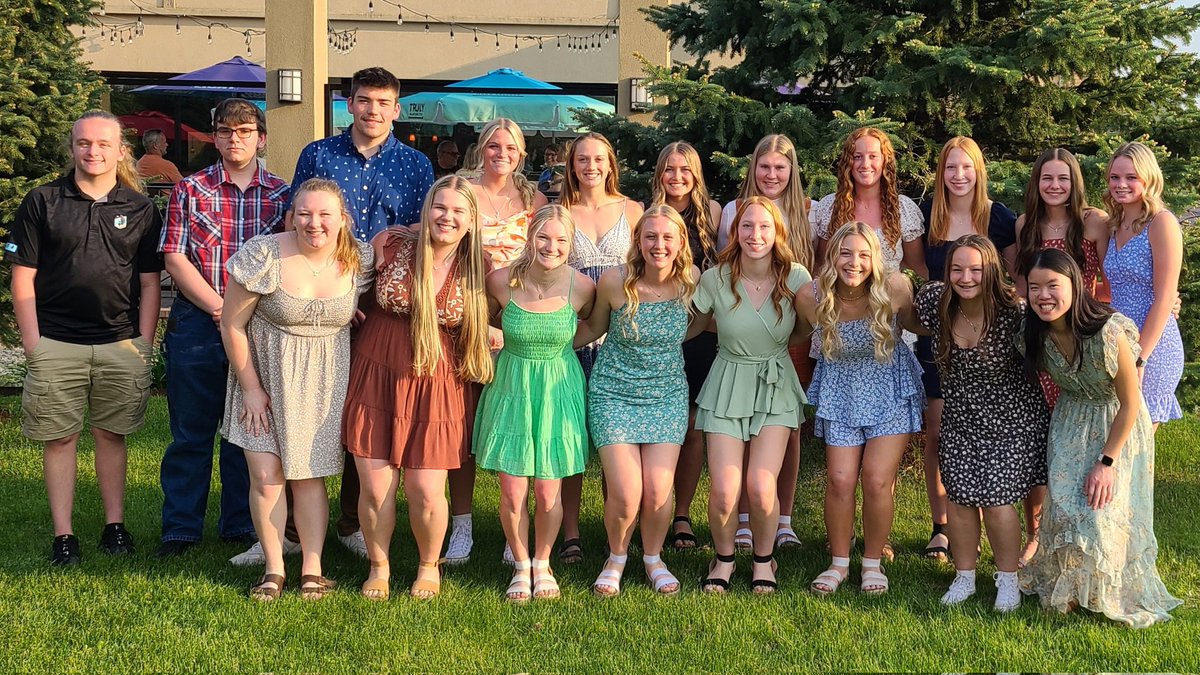 CoachBrianWille's tweet photo. Congratulations to our National Honor Society classes inducted and celebrated at tonight's banquet.  Thank you students, parents, and community for a great night and raising such special students! @FAScards https://t.co/4riseFb3Vg