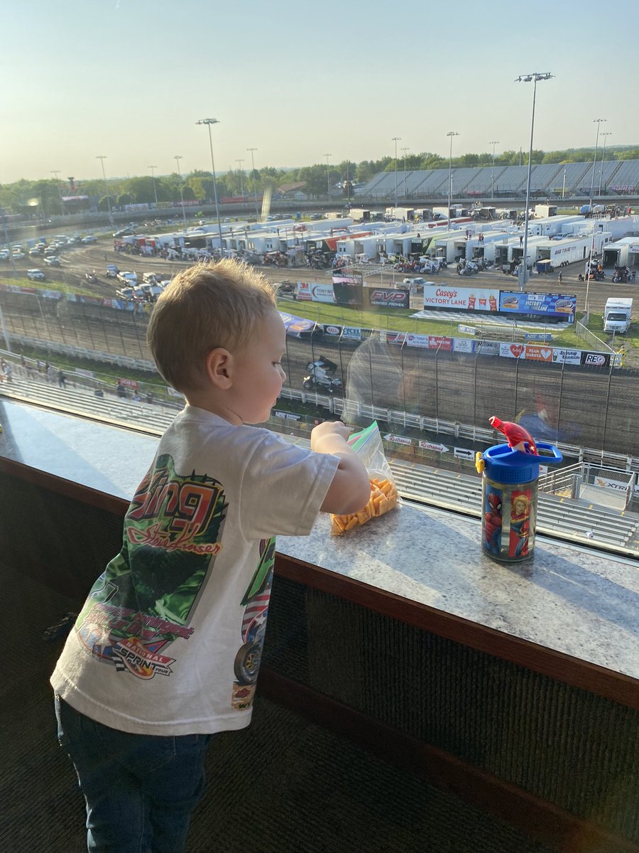 mrs_rmj71a's tweet photo. McLean goes racing 🏁🖤
(Also, peep that awesome #TeamRipper sweatshirt 😜) https://t.co/jDdTvBQQgT