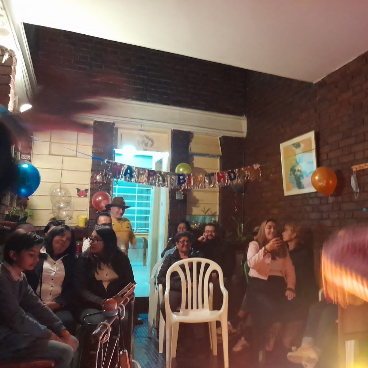 binaciontitere's tweet photo. Gracias a César y Adriana que nos invitaron a compartir con su bella familia en el cierre del Festival.
Con esta función reafirmamos que si el público no viene al Teatro, el Teatro va hacia él.

📷 Carlos Benites /Jair Latorre https://t.co/K2rfaqoPJB