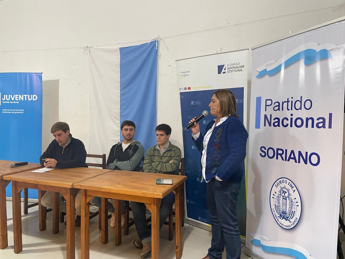 En Cardona, acompañando con compañeros del <a href="/PNacionalJoven/">Juventud Partido Nacional</a> el Congreso Departamental de Soriano, donde asumió la Presidencia de la CDJ Soriano nuestro gran amigo de todas las horas, Damián Clavell.