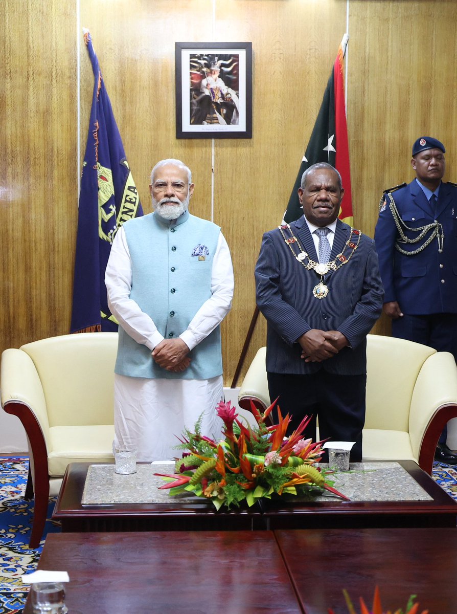 narendramodi's tweet photo. Had a wonderful meeting with Governor General of Papua New Guinea, Sir Bob Dadae. We talked about ways to deepen bilateral relations between our nations across different sectors. https://t.co/DYXgVVilmj