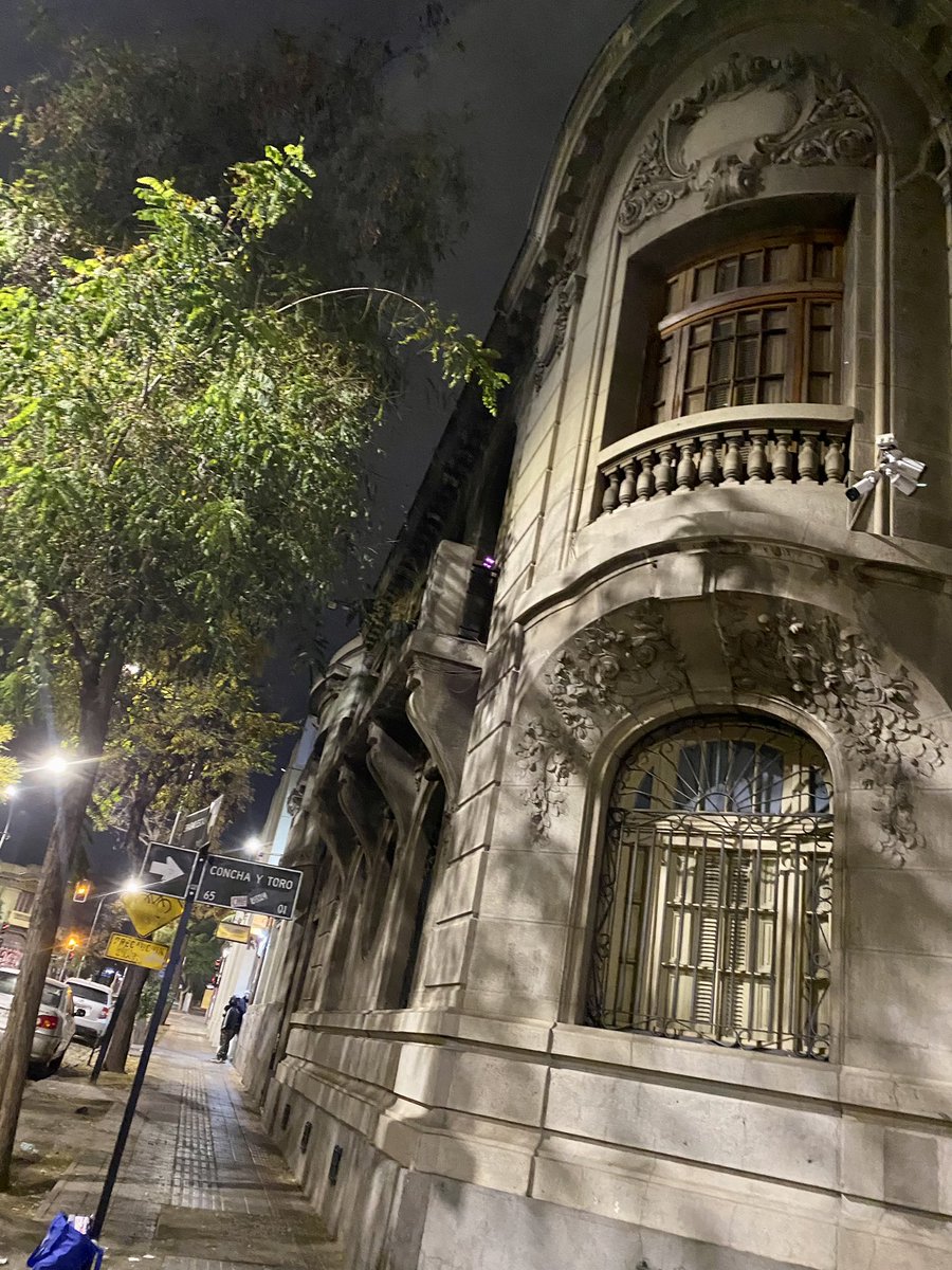 chilepicture's tweet photo. Palacio Concha y toro/Santiagorooftop 🍸
3:13 https://t.co/mIwW7tQcIL