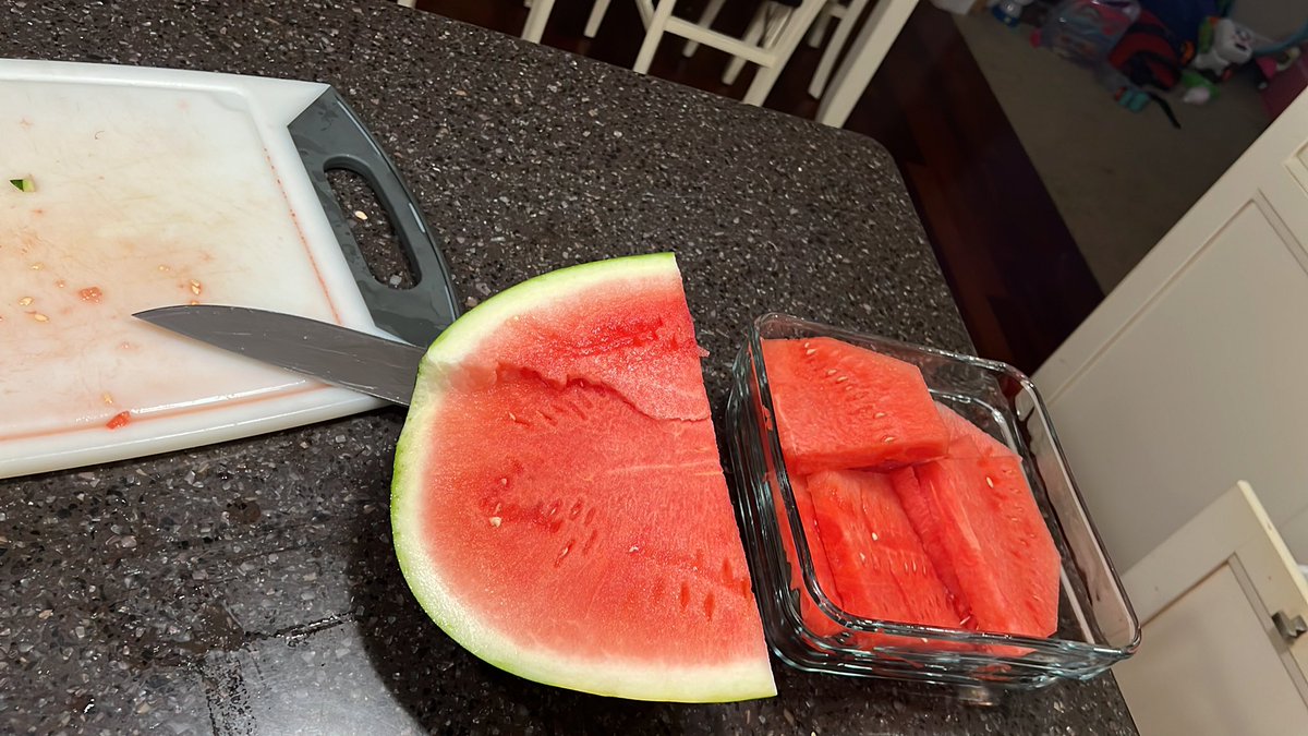 dotcomllc's tweet photo. @stoolpresidente watermelon season is off to a bad start. No flavor. https://t.co/5OZcUQXqDm