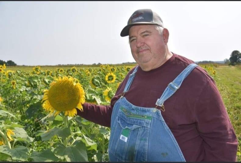More sad news. 🥺 Dave Brandt, the Ohio farmer best known to most of us from the "But it's honest work" meme, has passed away following a vehicle accident.

Your honest work on earth is done. Rest In Peace, sir. 🙏🏼🤍