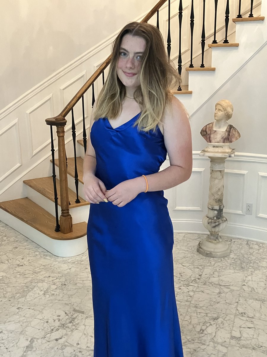 howardgutstein's tweet photo. Emily is off to prom.. https://t.co/zEtyK6MEzl