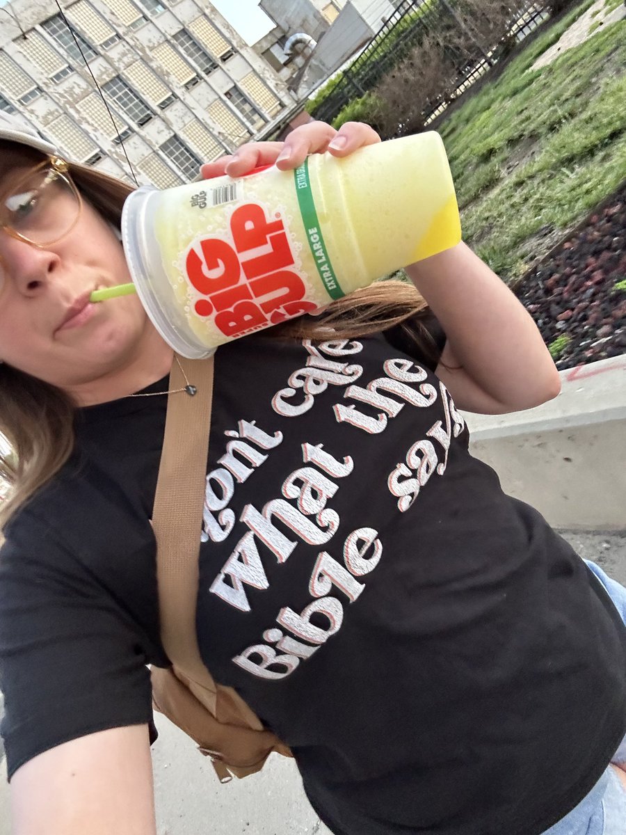 𝖑𝖔𝖛𝖊-𝖔𝖋-𝖋𝖎𝖌𝖍𝖙𝖘-𝖊𝖞𝖊𝖘 tweet media