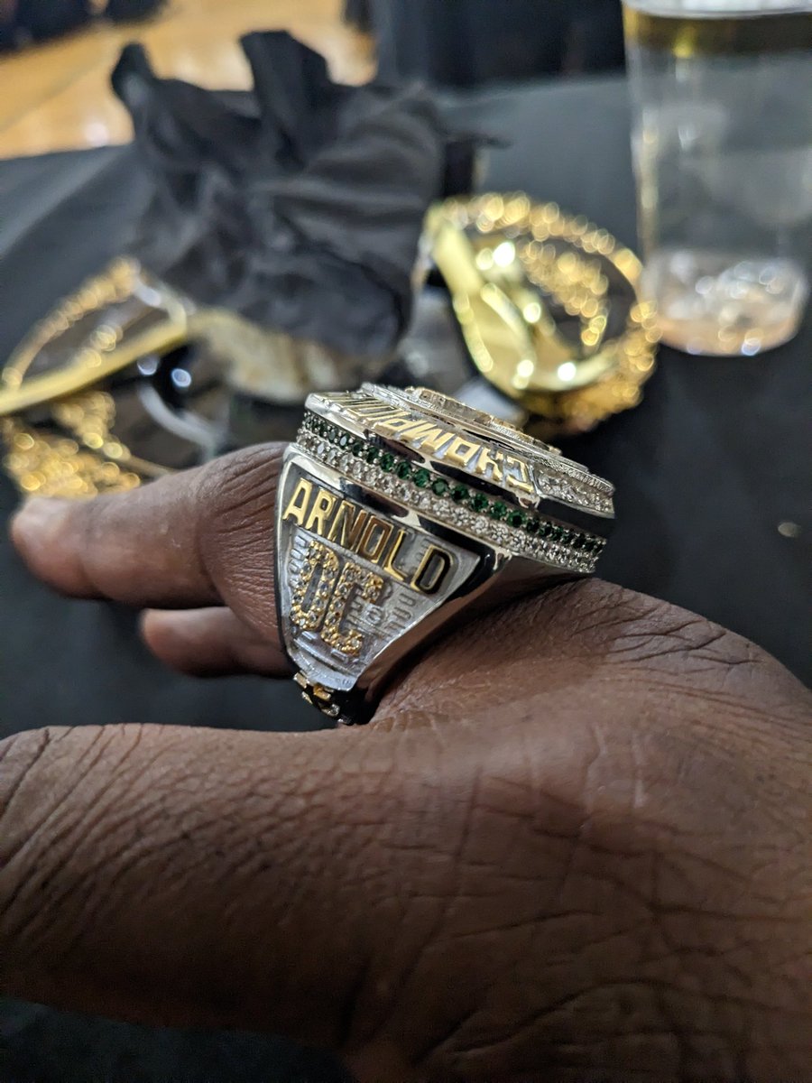 Whiplassh5_2000's tweet photo. Some people work a lifetime and never reach this feat... Thank GOD for the hardest working staff and the hardest working kids in 6A (arguably the state of GA)... Victory is sweet! #winningisthething even more when it's #forthering 1-0: 15 times per MaxPreps @RecruitLangston https://t.co/ekZBqOW1qt