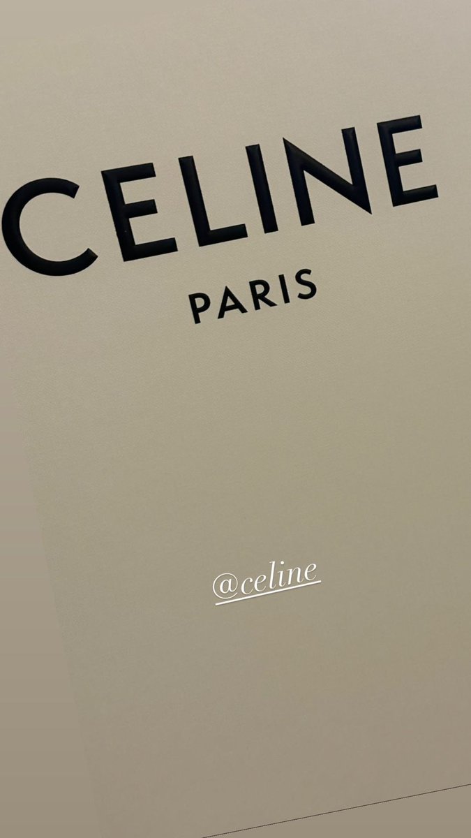 btsarmyfocuson's tweet photo. #TAEHYUNG Instagram Stories:
23.05.22

🐻:@/celine https://t.co/pZ0GvYBGml