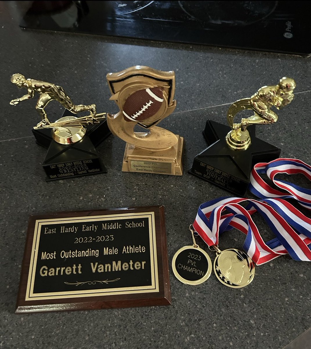 o1dmanstr3ngth's tweet photo. Congrats @VanmeterGarrett, proud of ya! https://t.co/ITGb4PDLIj
