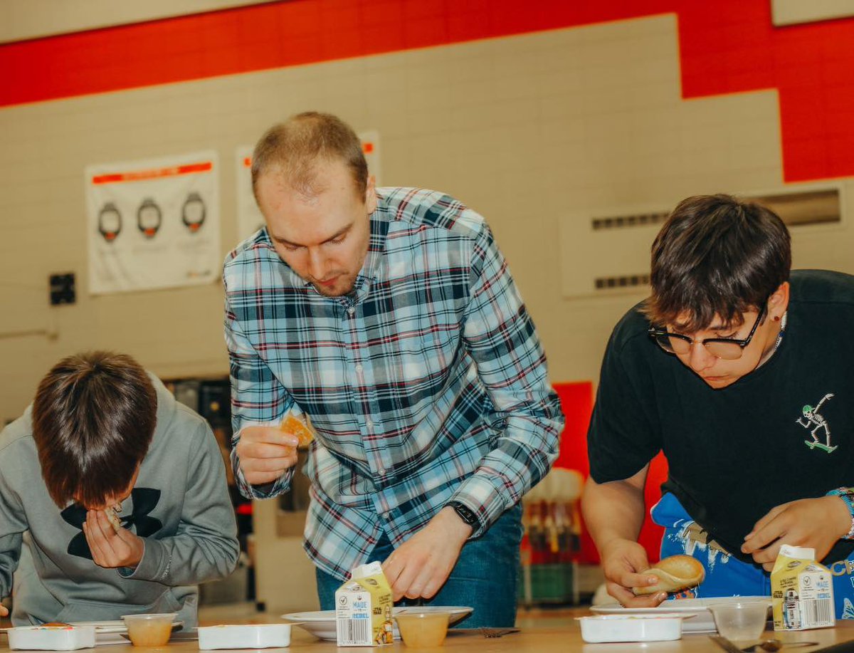 Fundraiser Finale! 😃😂❤️👍

Thank you to all students and families that donated money or entered into raffles for a chance to compete against staff in a variety of activities! 😊

It's safe to say everyone had a blast! 🙌
#BoostTheOost