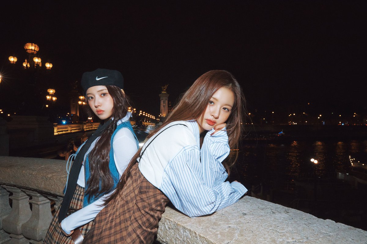 NMIXX_official's tweet photo. NMIXX 2ND PHOTOBOOK
MIXXPEDIA : PICK PARIS🥖

#설윤 #SULLYOON
#지우 #JIWOO 

🏰PRE-ORDER🌉
2023.05.15(월) 11:00AM ~
2023.05.23(화) 11:59PM (KST)

𝘾𝙊𝙈𝙄𝙉𝙂 𝙎𝙊𝙊𝙉 💫

#NMIXX #엔믹스
#설윤 #SULLYOON
#지우 #JIWOO 
#MIXXPEDIA
#PICK_PARIS https://t.co/f6UwBakd6f