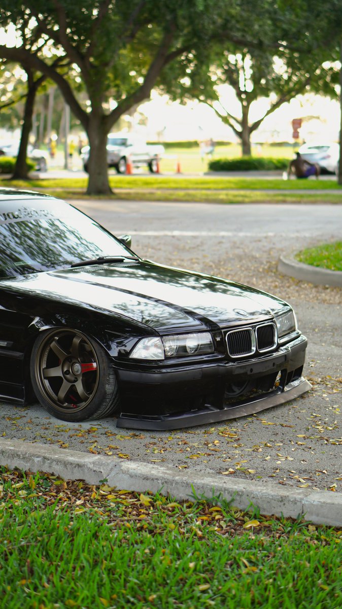 e36bitch's tweet photo. jdm wheels 🤝 euro car https://t.co/CnRn2J1ab3
