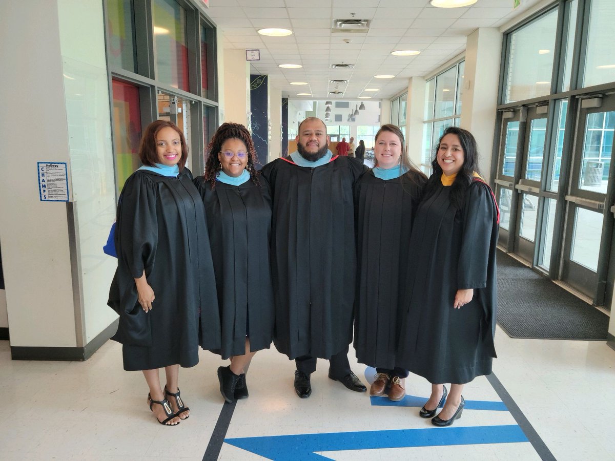 VivFairley's tweet photo. The team that makes it all happen and they have to deal with me!! You are appreciated!! #family @emmettjconradhs https://t.co/I2q2PzzZOz