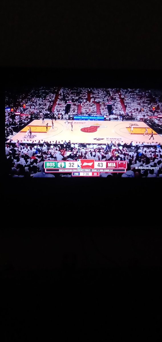 AdrianoGilbert's tweet photo. #NBAnoSportv 
 A ponte aérea do @Adebayo foi pra mandar o @celtics de volta pra casa. https://t.co/oCSsD6llBM