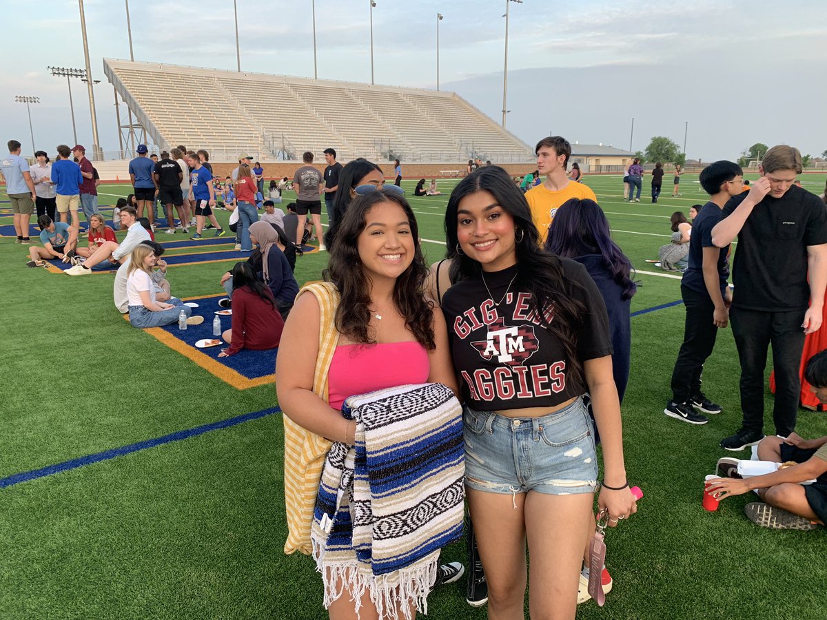 boswellhs's tweet photo. Senior Sunset, 2023. https://t.co/jJ572SkIFy