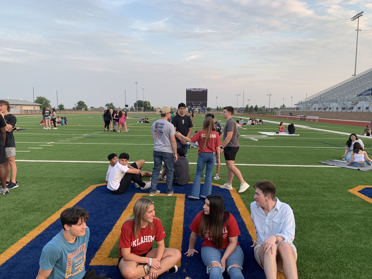 boswellhs's tweet photo. Senior Sunset, 2023. https://t.co/jJ572SkIFy