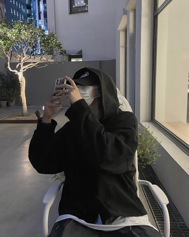 Levi tweet media