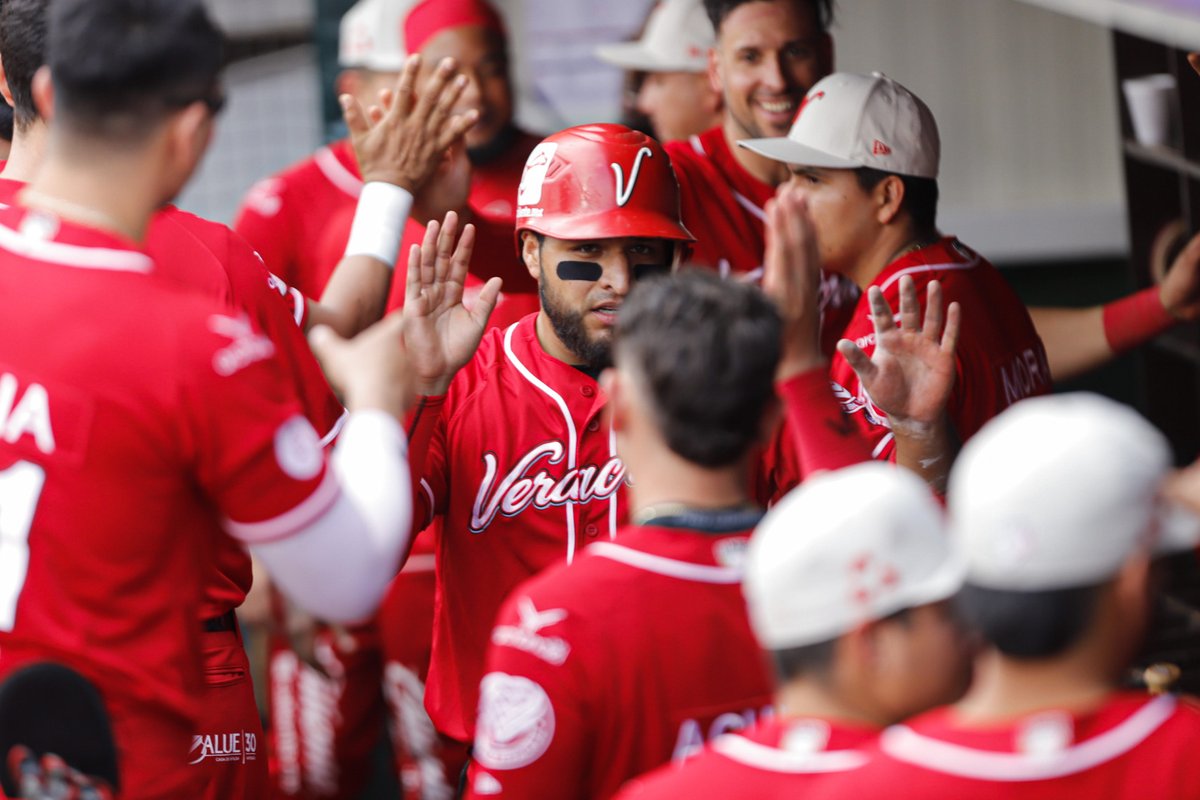 El Águila Rescata Tercer Juego en Guadalajara 

👉shar.es/afQPxH 

#Veracruz #BocaDelRio #Beisbol @elaguilabeisbol @LigaMexBeis