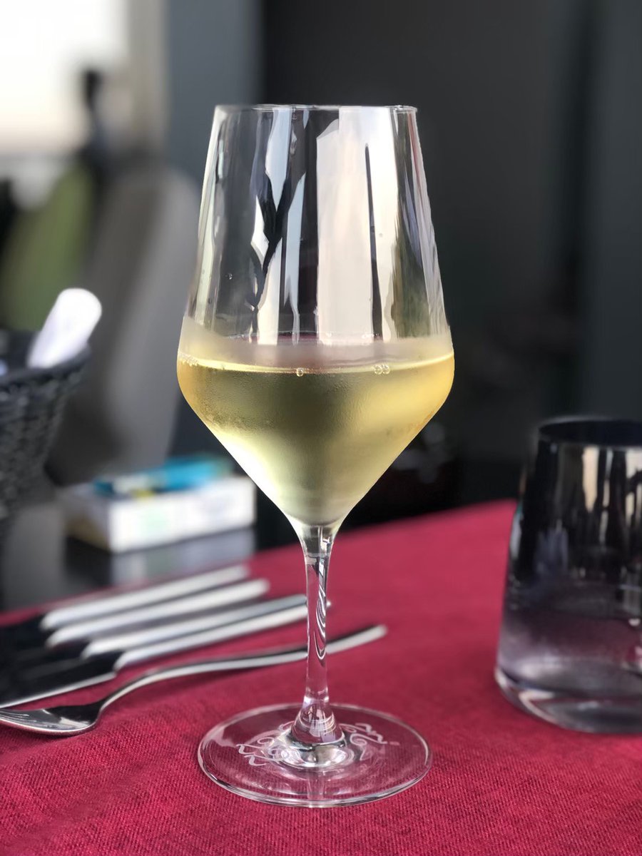 croatiahc's tweet photo. ザダル近郊にワイナリーもあります♪
以前当センター開催ワイナリーツアーも、実はザダル近郊!
#ザダル は日本人観光客は少ないですが、実は見所いっぱい💗
クロアチア・ハートフルライブ「ザダル地方」
6/9(金) 20時~
https://t.co/jvTe7WmKix
#クロアチアツアー #ワイナリー #Zadar #Winary https://t.co/3l0t1vtiDg