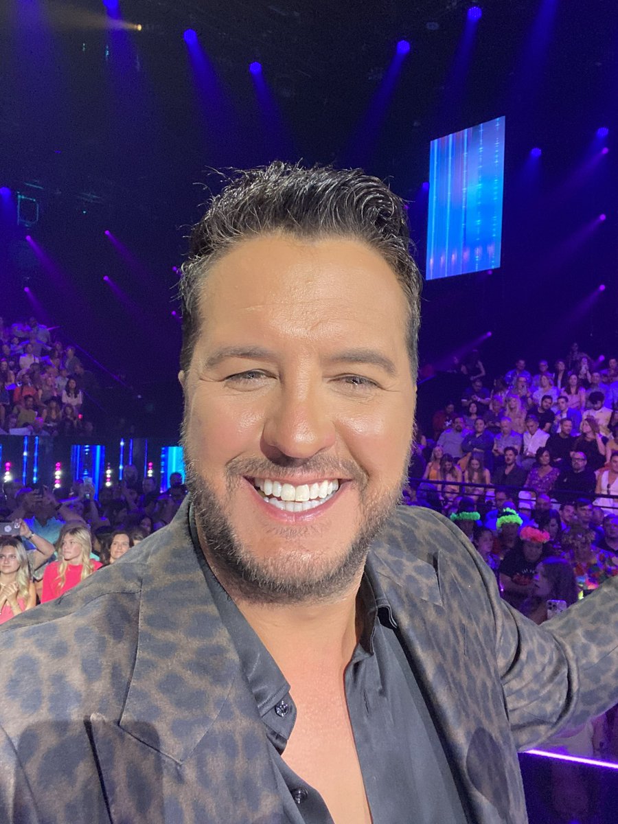Luke Bryan tweet media