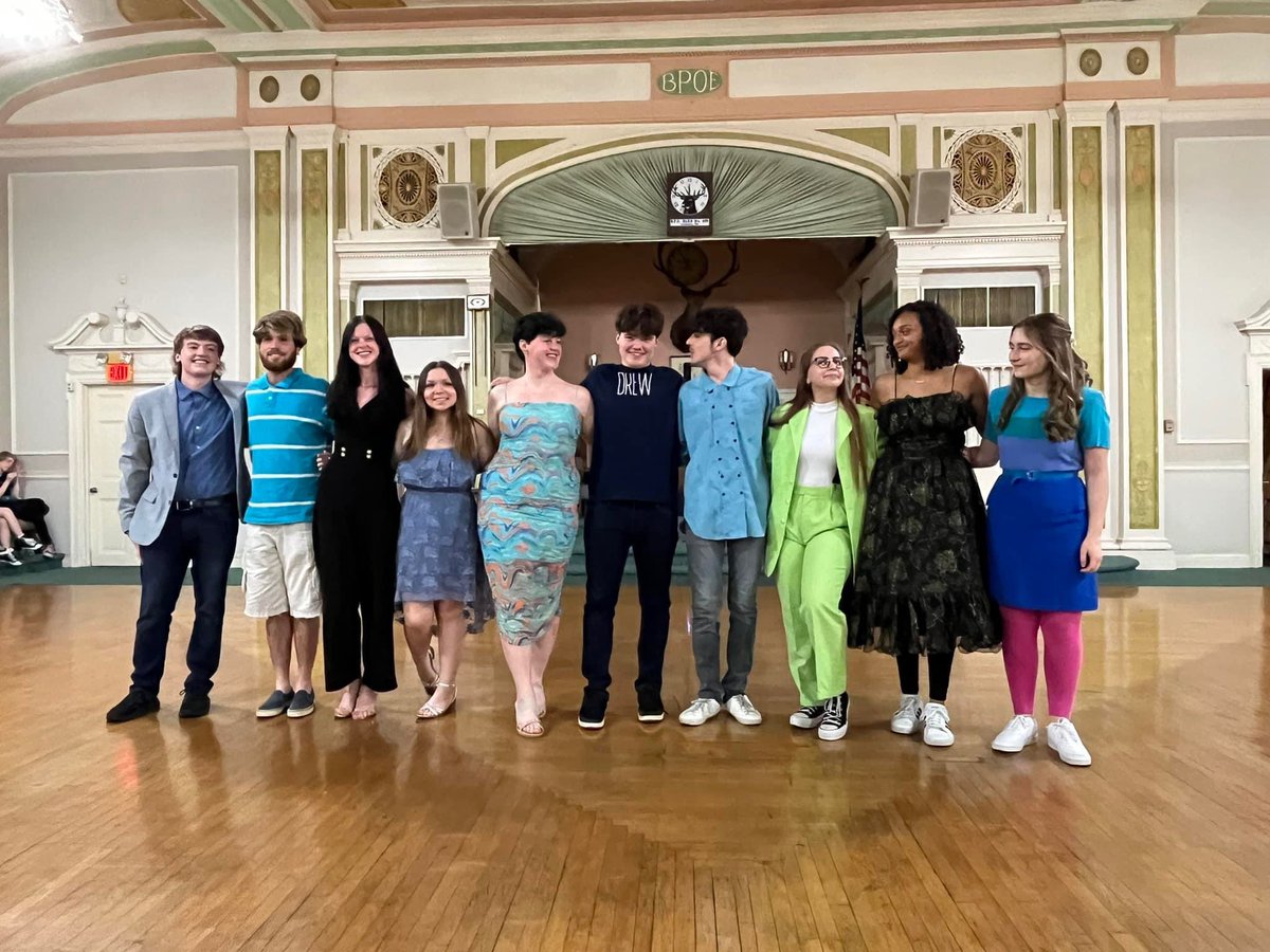 Celebrating these amazing , talented seniors … CCYT … youth theatre … 
<a href="/SanduskyState/">SanduskyStateTheatre</a>